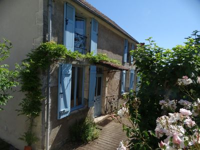 Charmant huis in gehucht in Midden-Frankrijk inclusief inboedel.