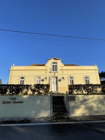 Mansion with 4-rooms BnB in Central Portugal close to the ocean