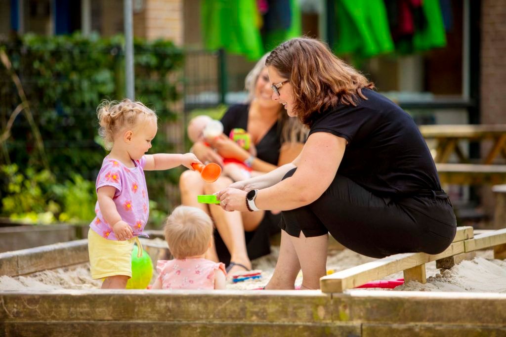 Buiten spelen bij Kinderwoud Kinderopvang