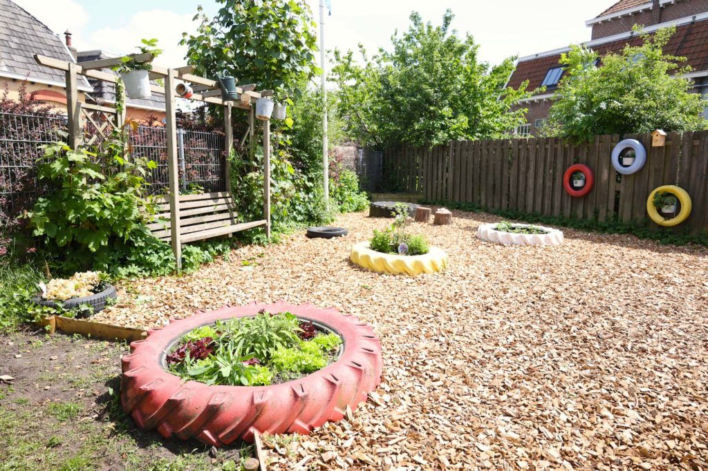 Kinderwoud Kinderopvang De Petteflet in Sneek buitenruimte