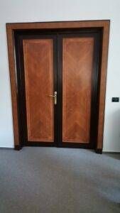 Reconditionare usiReconditionare usi birou Bucuresti