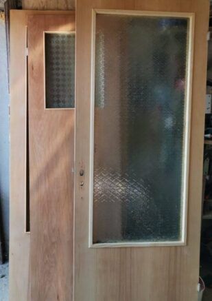 reconditionare usi furnir