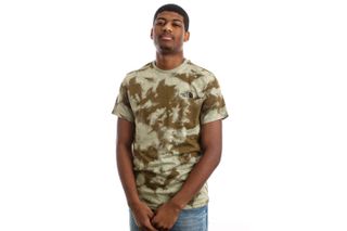 Foto van The North Face T-Shirt M S/S SIMPLE DOME Military Olive Retro Dye Print NF0A2TX553M