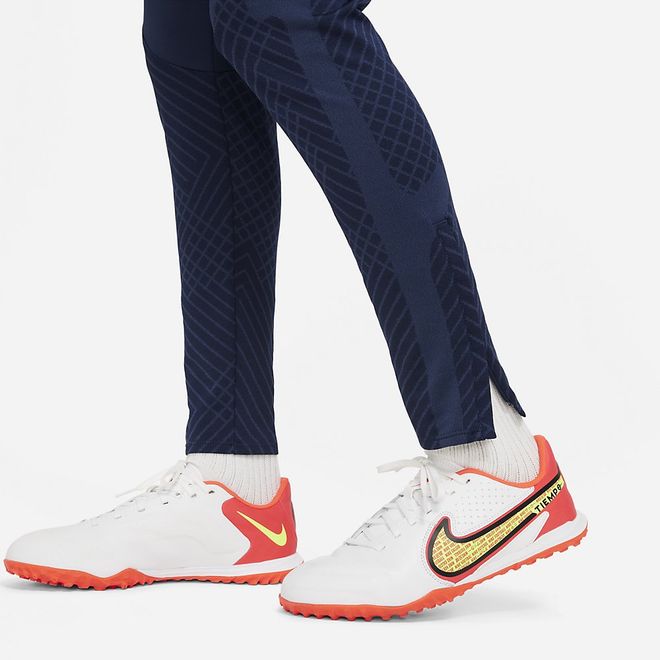 Afbeelding van Paris Saint-Germain Strike Set Kids White Midnight Navy
