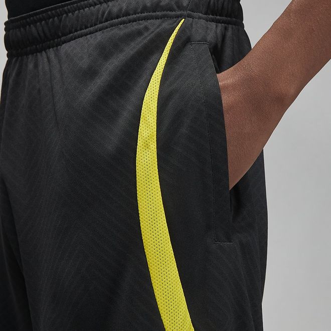 Afbeelding van Paris Saint-Germain Strike Nike Dri-FIT Voetbalshorts Black Tour Yellow