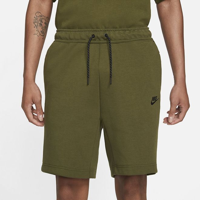 Afbeelding van Nike Sportswear Tech Fleece Shortt Rough Green