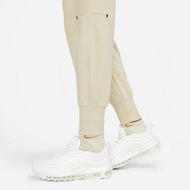 Afbeelding van Nike Tech Fleece Pant WMNS Rattan