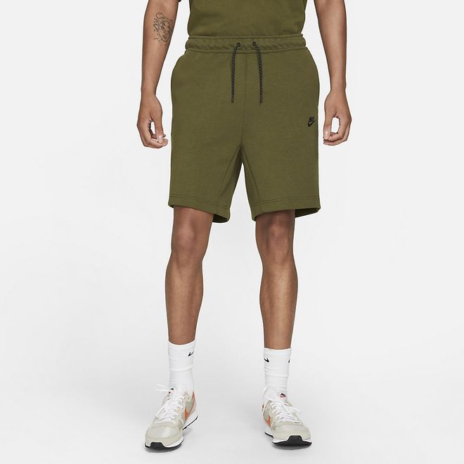 Afbeelding van Nike Sportswear Tech Fleece Shortt Rough Green