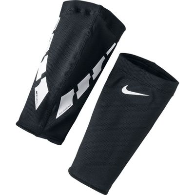 Foto van Nike Guard Lock Elite Sleeves Zwart