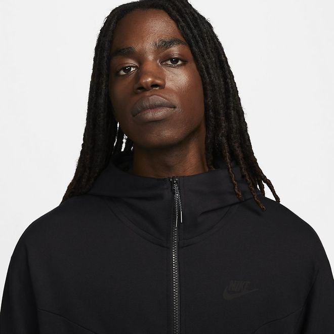 Afbeelding van Nike Sportswear Tech Fleece Lightweight Hoodie Triple Black