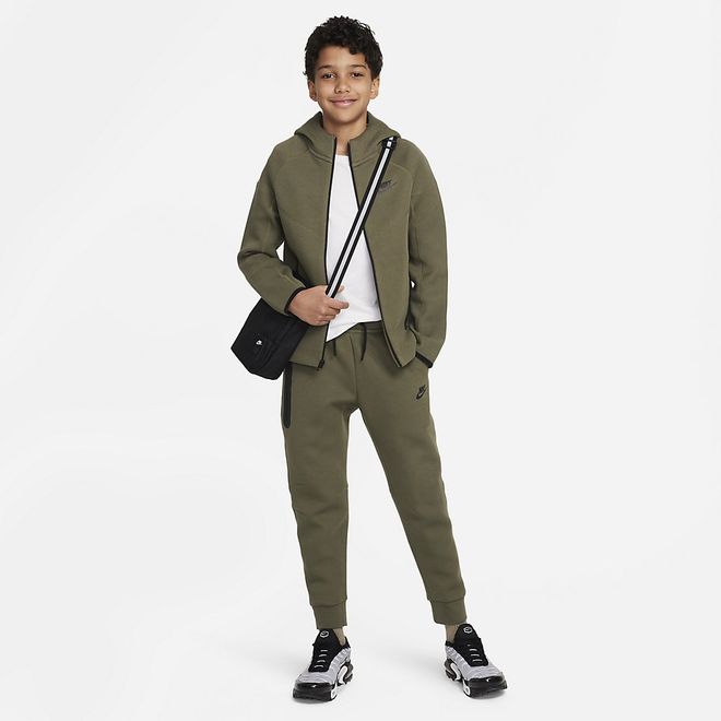 Afbeelding van Nike Sportswear Tech Fleece Pant Kids Medium Olive
