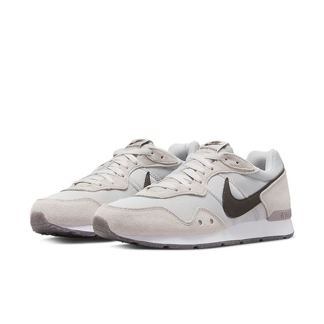 Afbeelding van Nike Venture Runner Lite Iron Ore