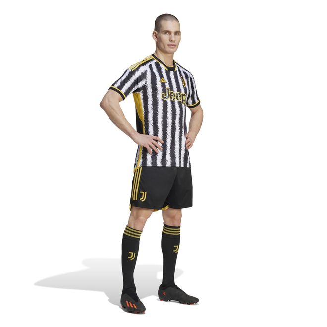 Afbeelding van Juventus 23/24 Thuisshort Black Gold