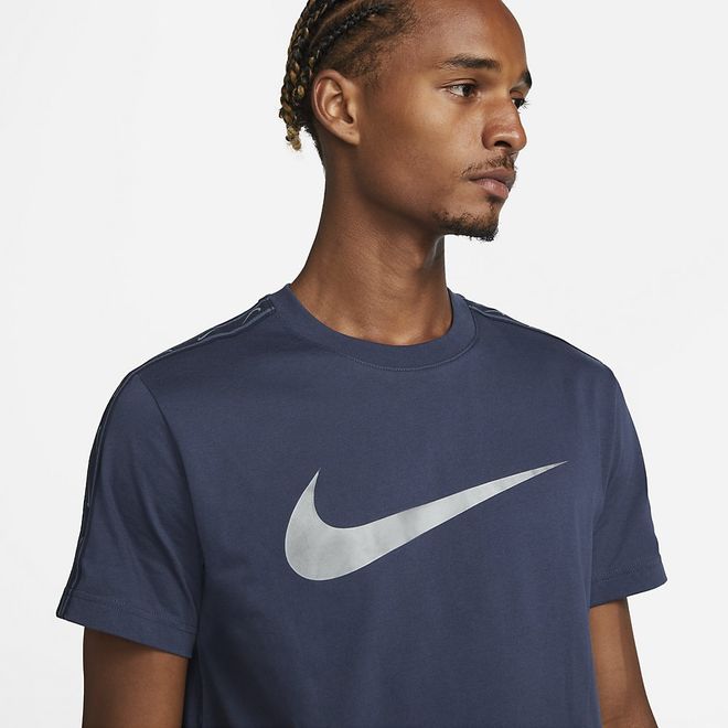 Afbeelding van Nike Sportswear Repeat T-shirt Thunder Blue