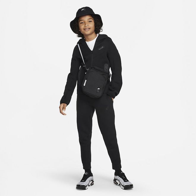 Afbeelding van Nike Sportswear Tech Fleece Pant Kids Triple Black