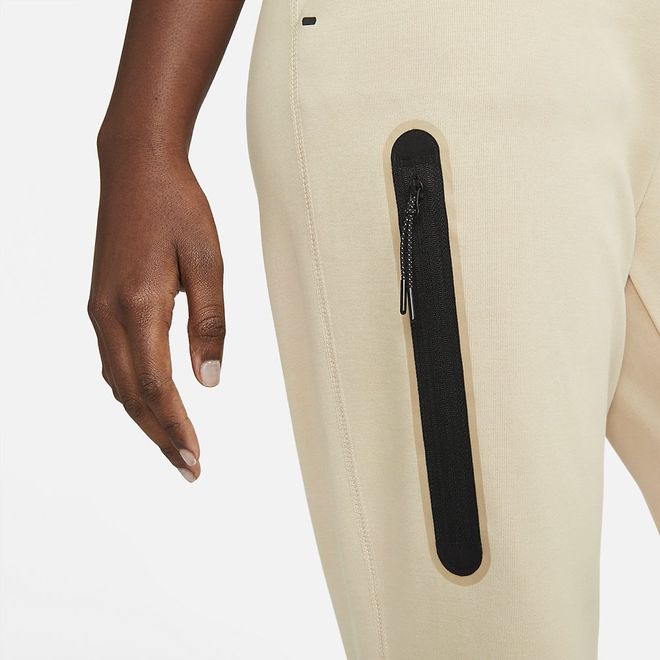 Afbeelding van Nike Tech Fleece Pant WMNS Rattan