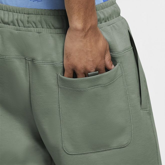 Afbeelding van Nike Sportswear Modern Essentials Short Spiral Sage