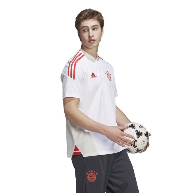 Afbeelding van FC Bayern München Condivo 22 Polo Set White