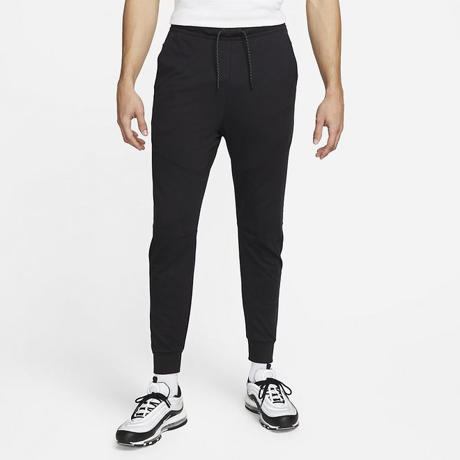 Afbeelding van Nike Sportswear Tech Fleece Lightweight Pant Triple Black