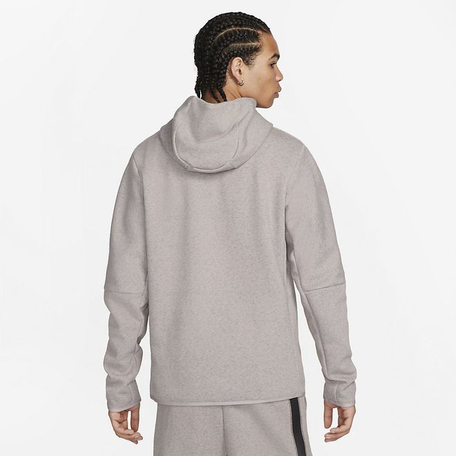 Afbeelding van Tottenham Hotspur Tech Fleece Hoodie Diffused Taupe