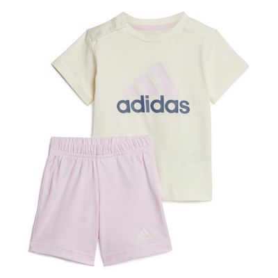 Foto van Adidas Essentials Logo T-shirt en Short Set Little Infants Ivory Clear Pink