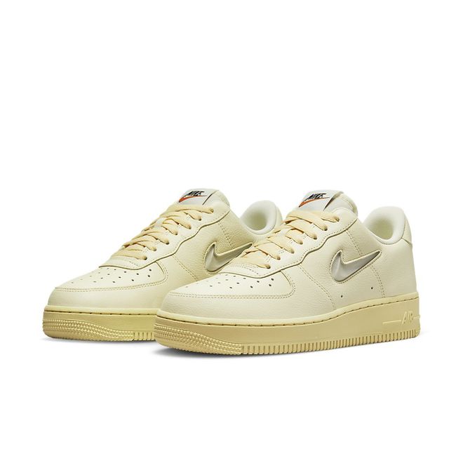 Afbeelding van Nike Air Force 1 '07 LX Coconut Milk