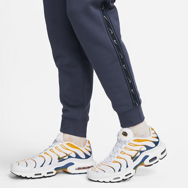 Afbeelding van Nike Sportswear Repeat Fleece Cargobroek Thunder Blue