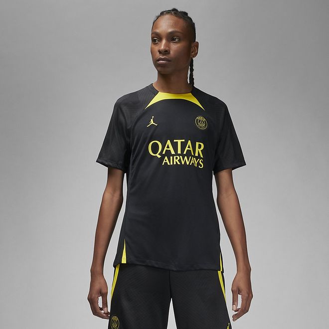 Afbeelding van Paris Saint-Germain Strike Nike Dri-FIT Voetbaltop Black Tour Yellow
