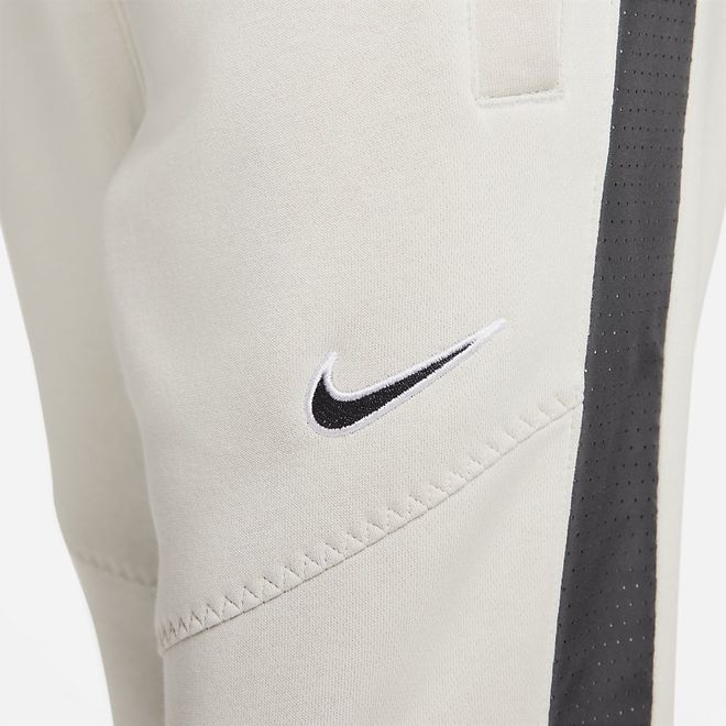 Afbeelding van Nike Sportswear Club Fleece Jogger Pant Light Bone