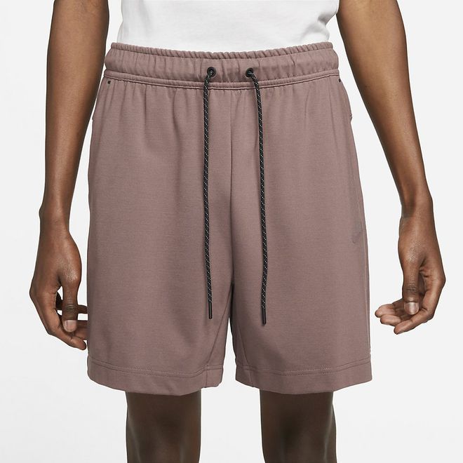 Afbeelding van Nike Sportswear Tech Fleece Lightweight Short Plum Eclipse