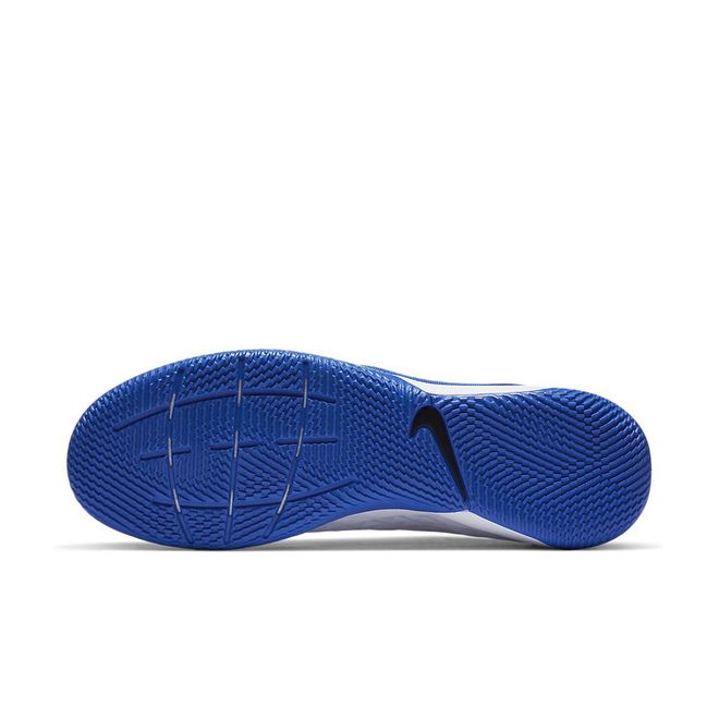 Afbeelding van Nike Legend 8 Academy IC White Hyper Royal