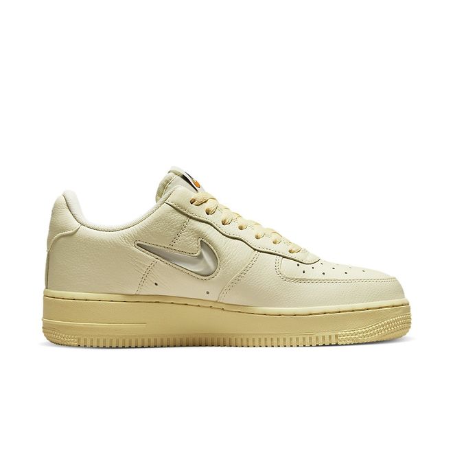 Afbeelding van Nike Air Force 1 '07 LX Coconut Milk