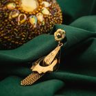 Image 2 of Gold pendant with quartz