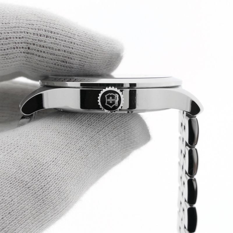 Image 6 of Victorinox Swiss Army Alliance Men's Watch