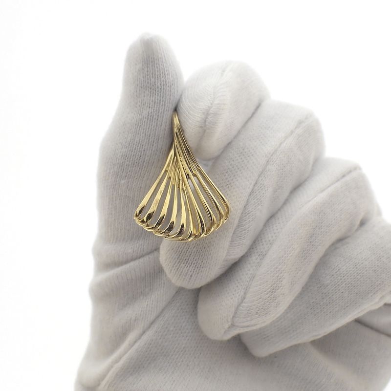 Image 8 of Vintage gold pendant