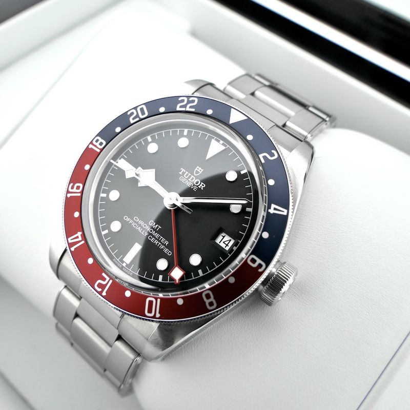Image 21 of Tudor Black Bay GMT M79830RB-0001; Automatic men's watch