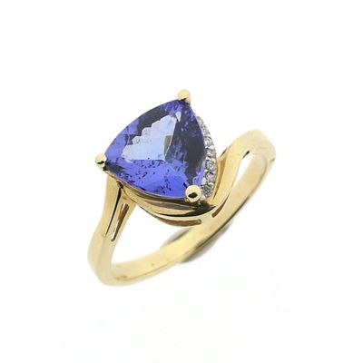Image 1 of Gold ring with tanzanite and diamond | 0.06 ct.