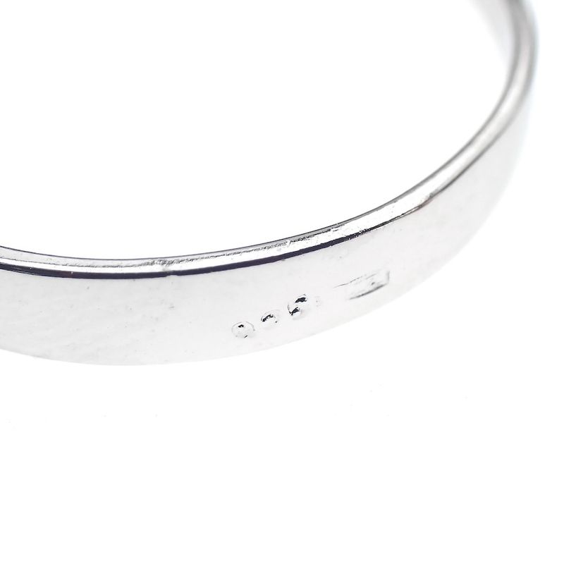 Image 7 of Silver ladies ring with zirconia