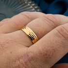 Image 4 of Gold ring with pattern