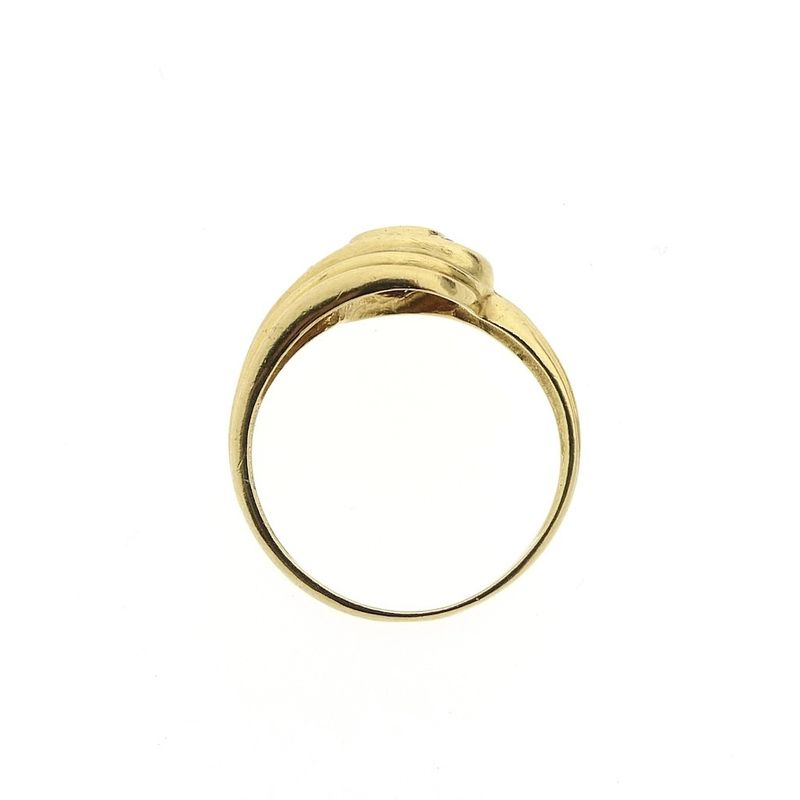 Image 4 of Gold ring with ruby ​​and zirconia