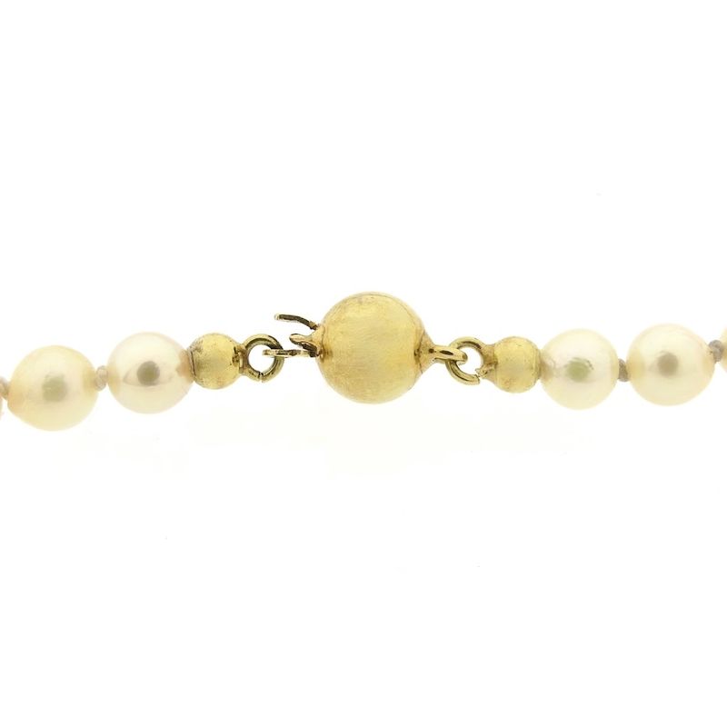 Image 6 of Vintage pearl necklace with gold clasp | 88 cm