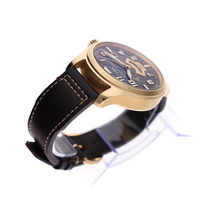 Afbeelding 8 van IWC Pilot's Watch UTC Antoine de Saint Exupéry IW3261-03; Limited Edition 18k. Gouden Heren Horloge