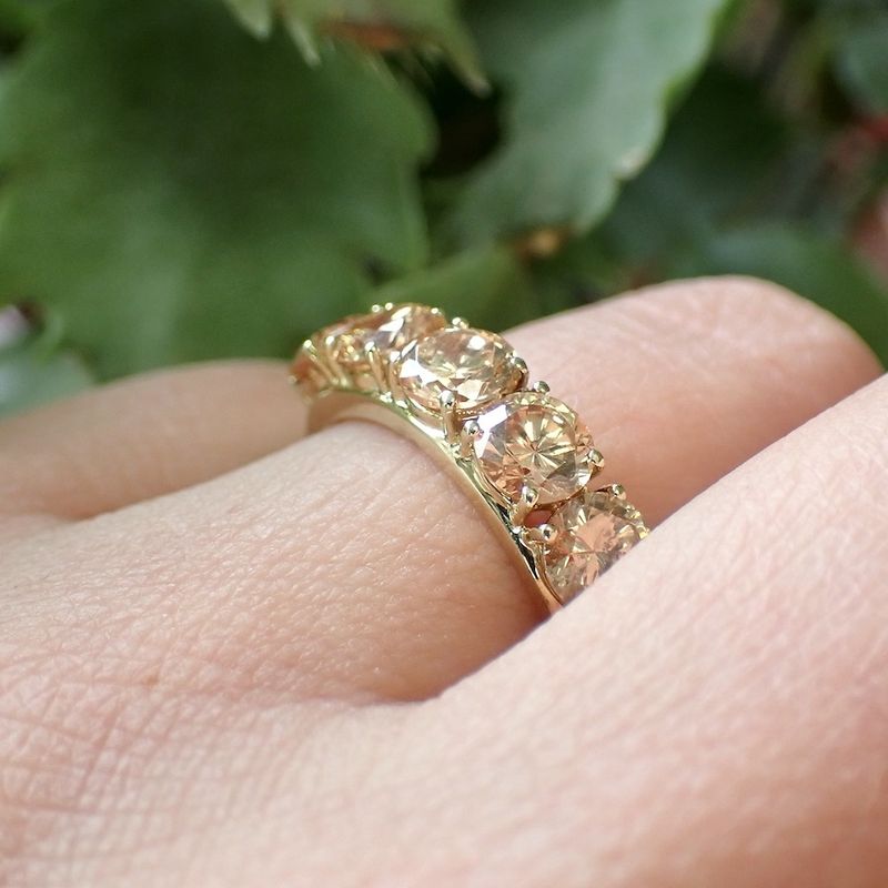 Image 2 of Vintage gold ring with zirconia