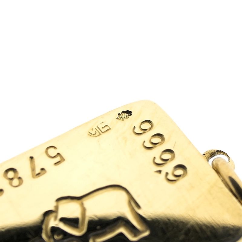 Image 8 of Gold pendant made of a gold bar