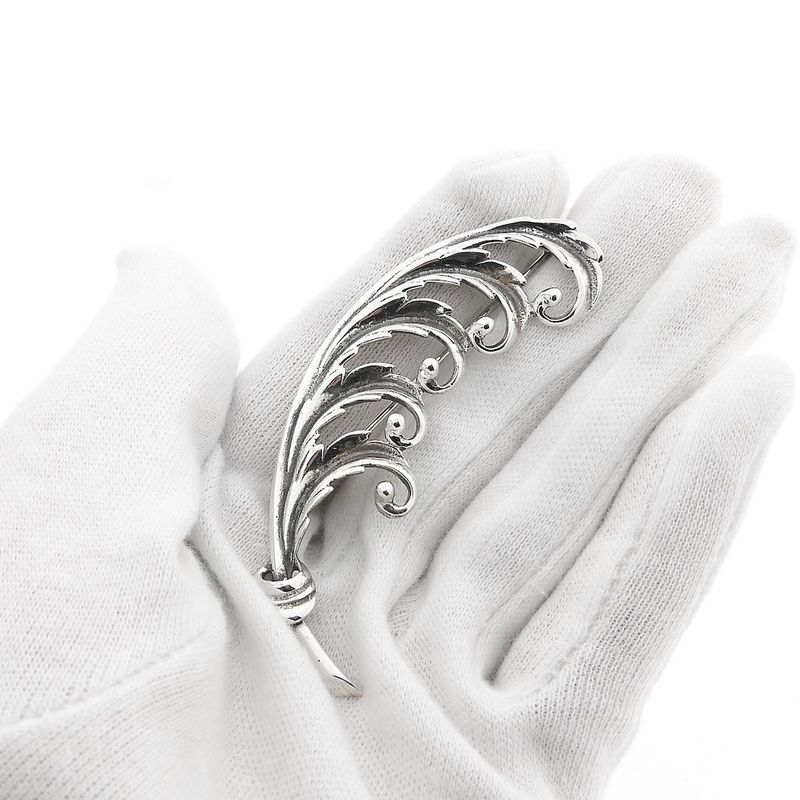 Image 9 of Silver Elegant Feather Brooch