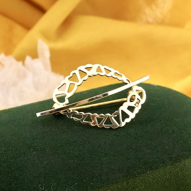 Image 7 of Vintage two-tone gold brooch