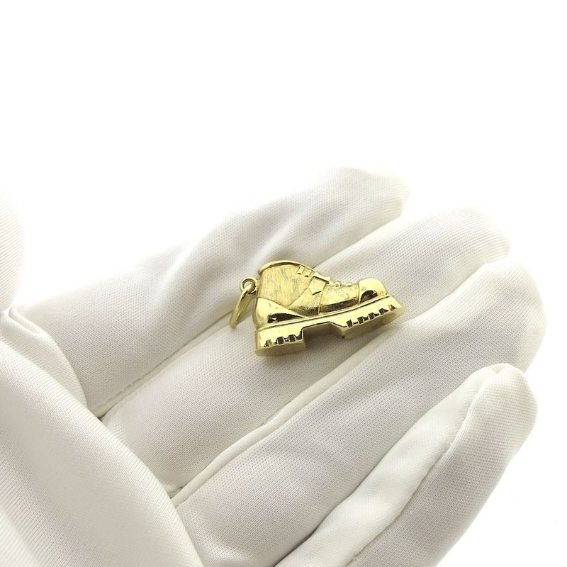 Image 5 of Gold pendant of a mountain boot
