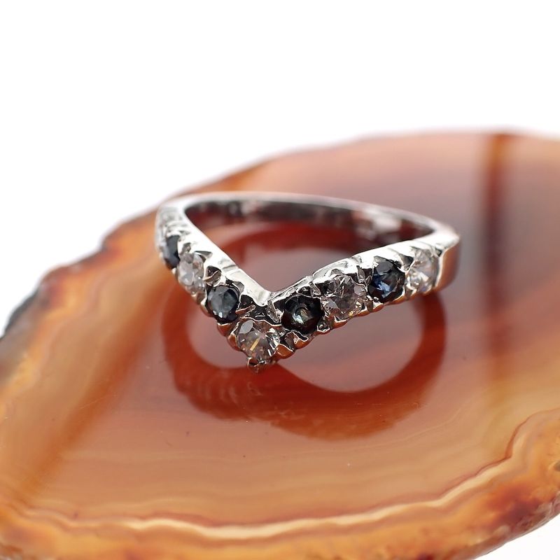 Image 8 of Silver women's ring with zirconia | V-shape