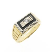 Two-tone gold ring with onyx and zirconia