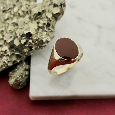 Image 2 of Gold men's ring with carnelian